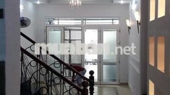Nhà hẻm Ngô Tất Tố. P.22. Bình Thạnh 3.8x13.5m. 2 tầng; 4PN 3WC; 18tr