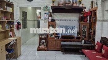 Bán nhanh nhà đường phan văn hớn vào 150m