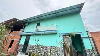 Nhà mới xây 40m2: 1 trệt 1 lầu có phòng ngủ dưới trệt