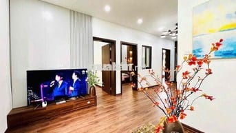 Lô góc tập thể phố Trần Đại Nghĩa nhà đẹp 2 thoáng 3 ngủ ở ngay sổ to