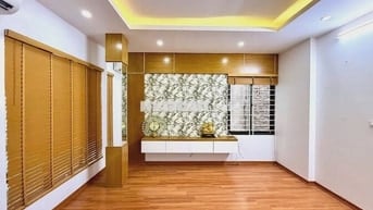 Bán nhà phố Pháo Đài Láng, nhà mới dân tự xây- full nội thất- 8,6 tỷ