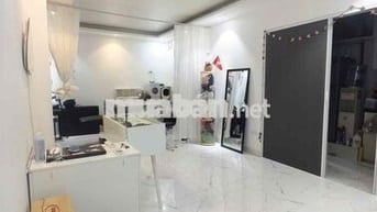 Bán nhà tập thể phố Nguyễn Công Trứ nhà đẹp dân xây 2 thoáng ở ngay 80