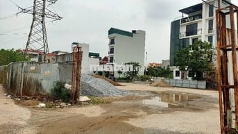 Bán gấp mảnh đất đấu giá Tương Trúc ô tô ,phân lô ,vỉa hè ,giá 10.2 tỷ