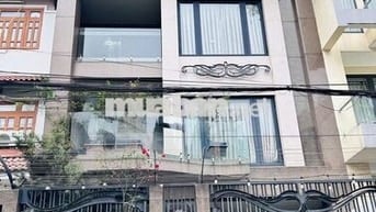 NHÀ ĐƯỜNG HOA ĐÀO DIỆN TÍCH: 8X18M TRỆT 3 LẦU CHO THUÊ