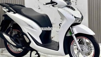Sh 125 2022 bst 9chủ ký giấy zin nợ xấu trả 50% ạ