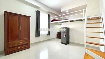 Phòng Gác Lửng Thoáng Mát Ngay Nguyễn Thái Bình