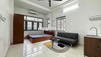 STUDIO CỬA SỔ LỚN THOÁNG MÁT - NGAY TRƯỜNG CHINH - FULL NỘI THẤT