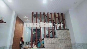 Chú Tư bán gấp nhà Thủ Đức, hẻm rộng ô tô ra vào thoải mái