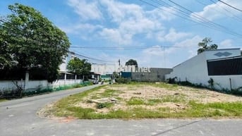CẦN BÁN LÔ ĐẤT GÓC 2 MẶT TIỀN ĐƯỜNG NHỰA 200M2 GIÁ 680 TRIỆU, SỔ RIÊNG