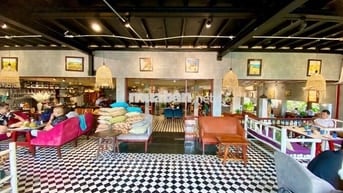 Mặt tiền khủng Phan Văn Trị – gần 500m², cafe sân vườn bơi vào hết !!!
