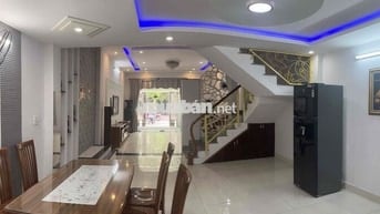 bán nhà 3 tầng mt đường 7m5 hoà minh