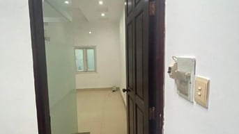 Phòng trọ hẻm lớn Lê Văn Sỹ, Tân Bình