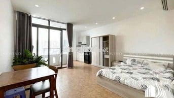 Cho thuê  CHDV 30m2 full nội thất bancol ngay mặt tiền Nguyễn Thị Thập