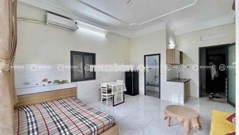 Căn Hộ Full Nội Thất Ban Công Rộng 40m2 Ngay Chợ Bà Chiểu Gần Q1