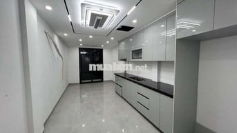 Nhà gần phố vũ tông phan 6 tầng thang máy xây mới