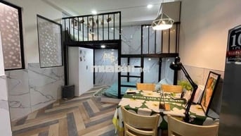 Căn hộ duplex 2 không gian ngủ, full nội thất, bàn ăn, gần Quận 1,3,PN