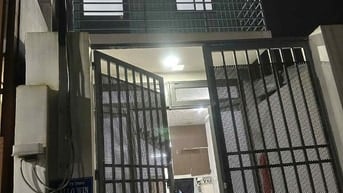 Nhà trống cho thuê dài hạn và thuê dài hạn