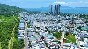 Cần Bán Cǎn Nhà 1 Trệt  1 Lầu Gần Bến Du Thuyền Chỉ 4 Tỷ 700 triệu