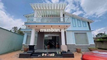 Nhà sân vườn Bảo Lộc - DT: 551m2 (15.1x37m) sẵn 113m thổ cư - 5 phòng
