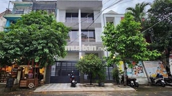 BIỆT THỰ SÂN VƯỜN SIÊU ĐẸP –156B  CỘNG HÒA, P13, TÂN BÌNH – KHU VIP