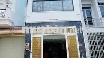 NHÀ MỚI XÂY KDC HT05 VỊ TRÍ ĐẸP 4 TẦNG BTCT XE HƠI NGỦ TRONG NHÀ