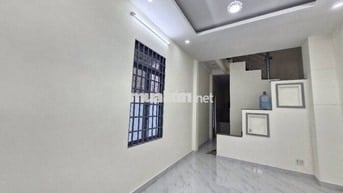 BÁN NHÀ 3 TẦNG: 4PN HẺM OTO ĐƯỜNG SỐ 8, NGAY ĐH QUỐC GIA