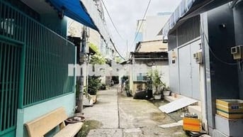 NHÀ HẼM RỘNG THÔNG 4X6 ĐƯỜNG TÂN HÒA ĐÔNG. P.BÌNH TRỊ ĐÔNG. BÌNH TÂN.