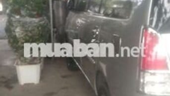 Toyota Innova G 2011 G - 10000 km