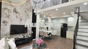 Siêu phẩm TT Thành Công , lô góc ,5ngủ, KD,full nội thất,90 m2