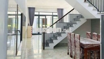 Cho thuê nhà 3 tầng mt cồn dầu 12 hòa xuân