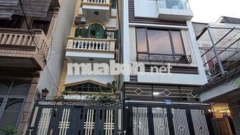 BÁN NHÀ ĐÊ LA THÀNH - ĐỐNG ĐA:  5 TẦNG - OTO TRÁNH, GARA, 3 THOÁNG