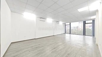 Còn 1 sàn Vũ Tông Phan 120m2 18tr lô góc view kính trần cao 3m3