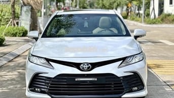 Toyota Camry 2024 bản 2.5Q - 10,000 km siêu đẹp.