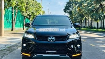 Fortuner Legender 2.4 AT 4x2 2022 - 55000km