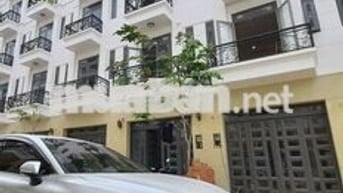 4 lầu mặt tiền sông, dòng tiền 313 triệu/năm, bán 5tỷ68