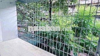 Nhà Tập Thể Thành Công, Ba Đình  NHÀ ĐẸP - FULL NỘI THẤT - 5 PHÒNG NGỦ