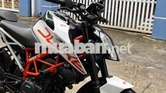 KTM Duke 390
