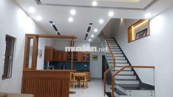 Cho thuê nhà 3 tầng mt an hải ,sơn trà
