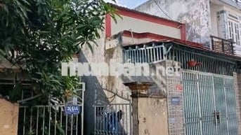 Bán gấp nhà 60m2(4x15m) đường xe tải Huỳnh Thị Hai. Giá chốt cực sốc.
