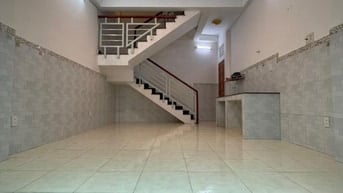 Chính chủ bán nhà 1/ đường Lạc Long Quân, P.10, Tân Bình, 2PN, 3WC 