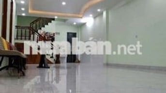 Cho thuê nhà 1 Trệt 3 Lầu gần quốc lộ 1K và Làng Đại học Dĩ An