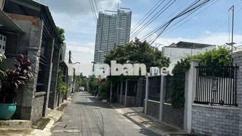 Bán đất gần đại học TDM, dt 5.5x27m, giá nhỉnh 4 tỷ rẻ nhất khu