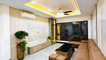 Bán nhà 60m2 x 7 tầng Phố Trạm, Long Biên, ngõ ô tô kinh doanh tốt