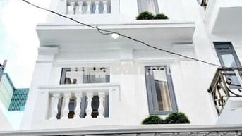 Cho thuê nhà HXT 207/3B Nguyễn Văn Đậu, Phường 11, Q. Bình Thạnh