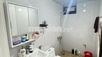 Cần tiền bán gấp căn hộ B3C 61m2, 2N,1WC, giá 5.03 tỷ