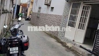 Nhà trệt lầu hẻm 5 mét thông xe Tải đậu cửa. Đường tô ký quận 12