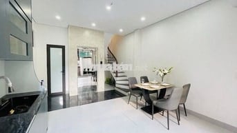Em đang cần bán nhà 38m, 5 tầng tại Phố Lụa,HĐ  có thang máy chỉ 8 tỷ