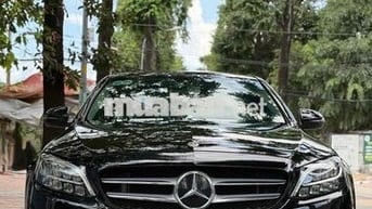 Mercedes Benz C Class 2018 C200 FOM MỚI
