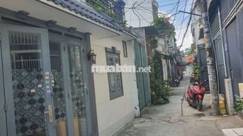 Bán nhà biệt thự mini, trệt, lầu, gác lửng. 4 phòng ngủ, sân thượng