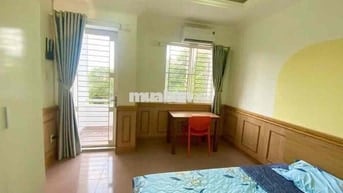 Căn hộ 1Pn tách bếp ban công thoáng, full nội thất, bàn ăn, gần Gò Vấp